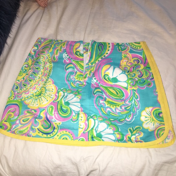 Lily Pulitzer skirt in perfect condition - Picture 2 of 3